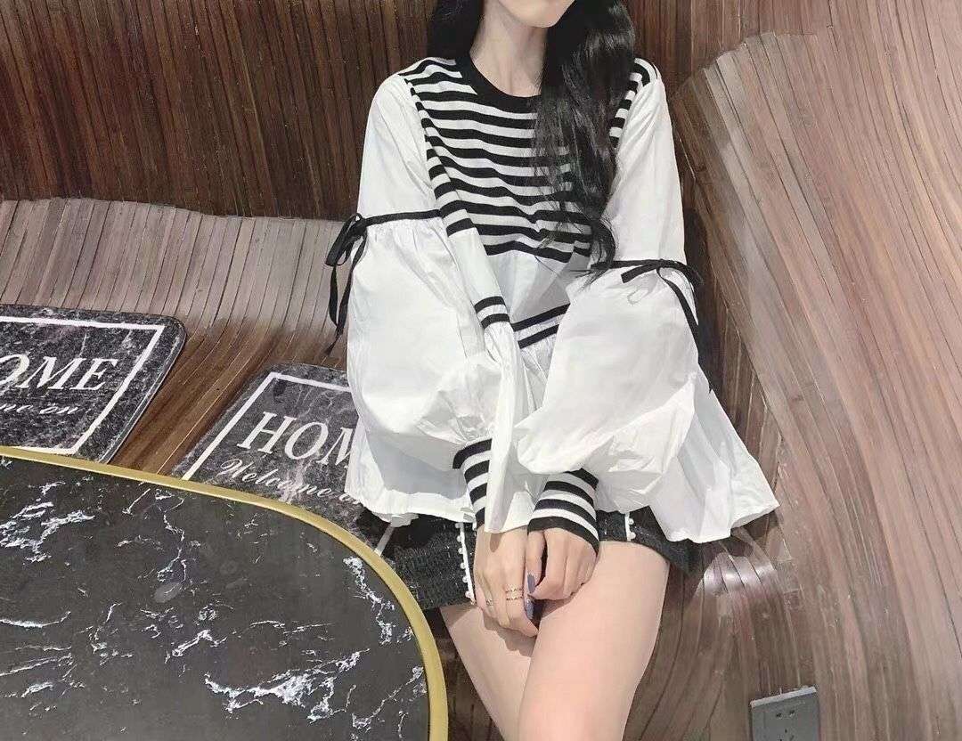 フリルデザインボーダーブラウス ボーダー服