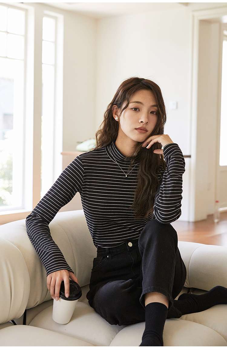スリムフィットボーダータートルネック ボーダー服