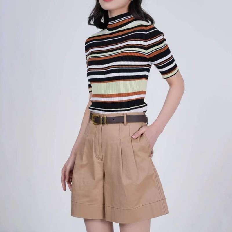 マルチボーダー柄リブ編みハイネックニット ボーダー服