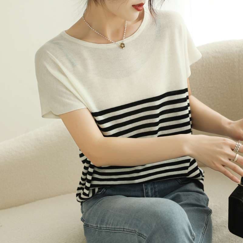 ボーダー柄ゆったりTシャツ ボーダー服