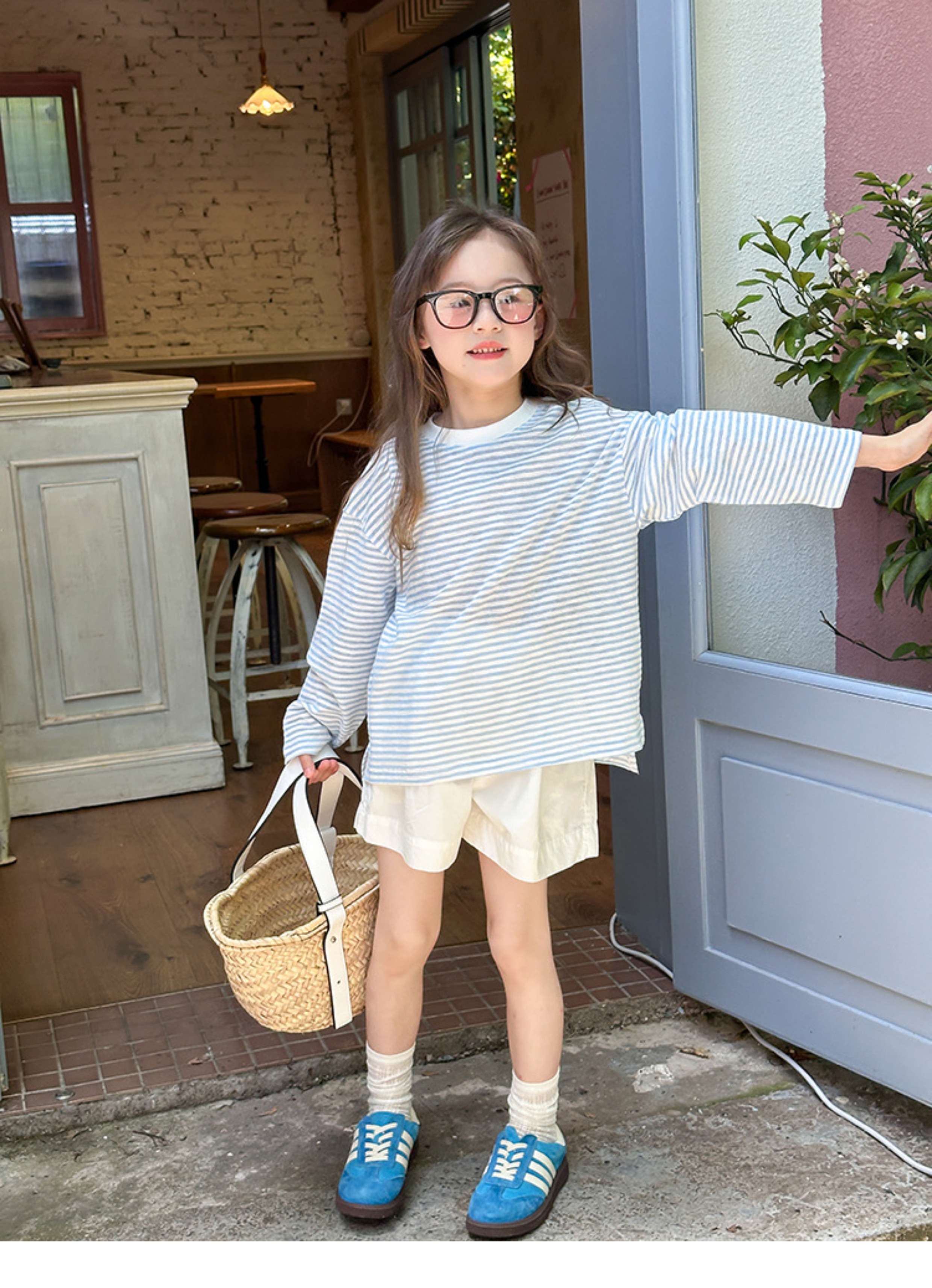 ゆったりシルエットのボーダー長袖Tシャツ ボーダー服