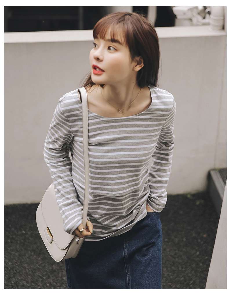 シンプル爽やか ゆるタイトボーダーTシャツ ボーダー服