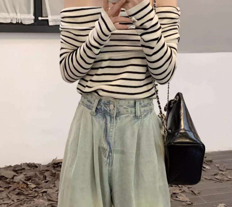 オフショルダーニットボーダーセーター ボーダー服