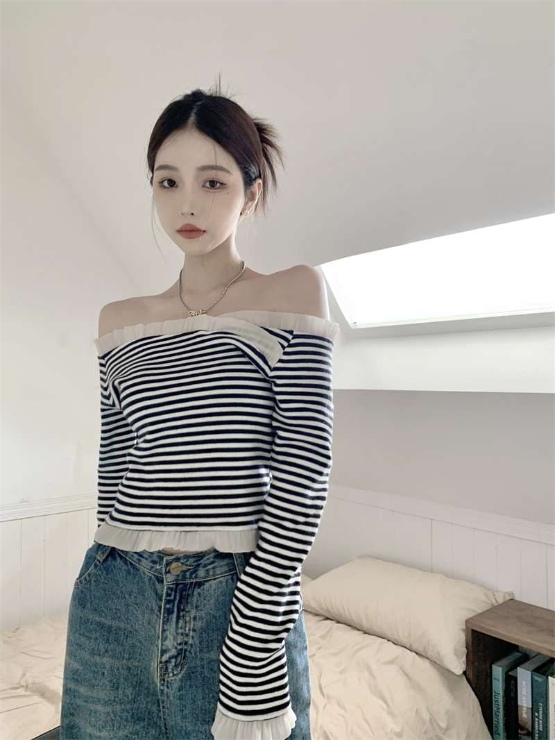 肩開きフリルボーダーニットトップス ボーダー服