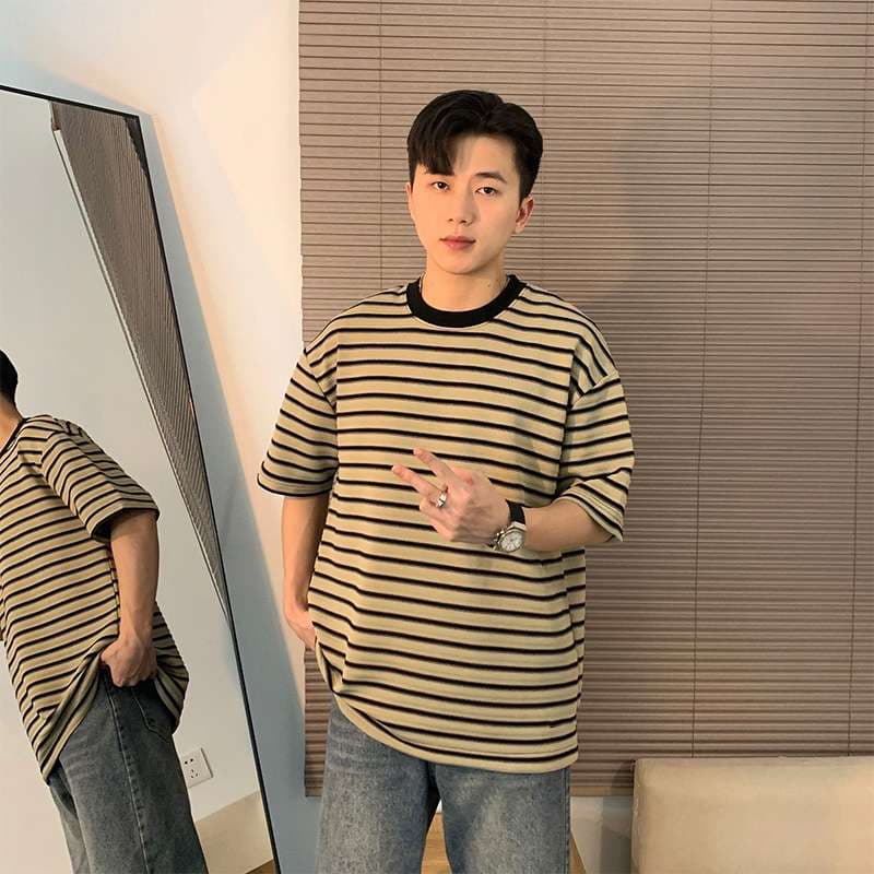 ゆったりシルエットのボーダーTシャツ ボーダー服