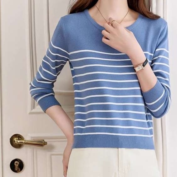 すっきりシルエットのボーダーニット ボーダー服