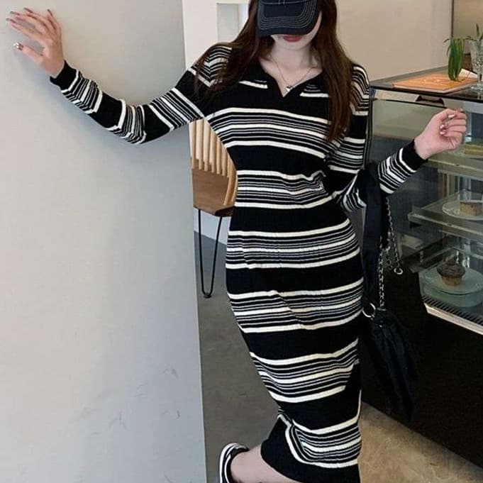 ストライプ柄リブニットワンピース ボーダー服