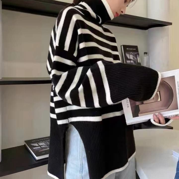 ゆったりボーダーハイネックニット ボーダー服