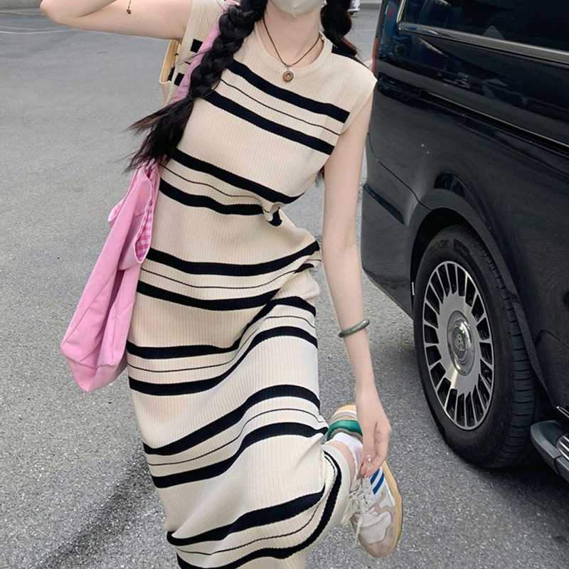 ボーダー服 リブ編みノースリーブボーダーワンピース