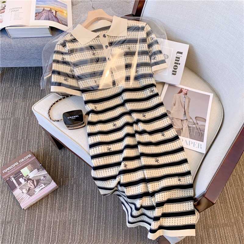 ボーダー服 襟付き刺繍ボーダーワンピース