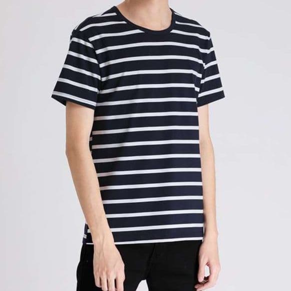 しなやかな縞模様クルーネック半袖Tシャツ ボーダー服
