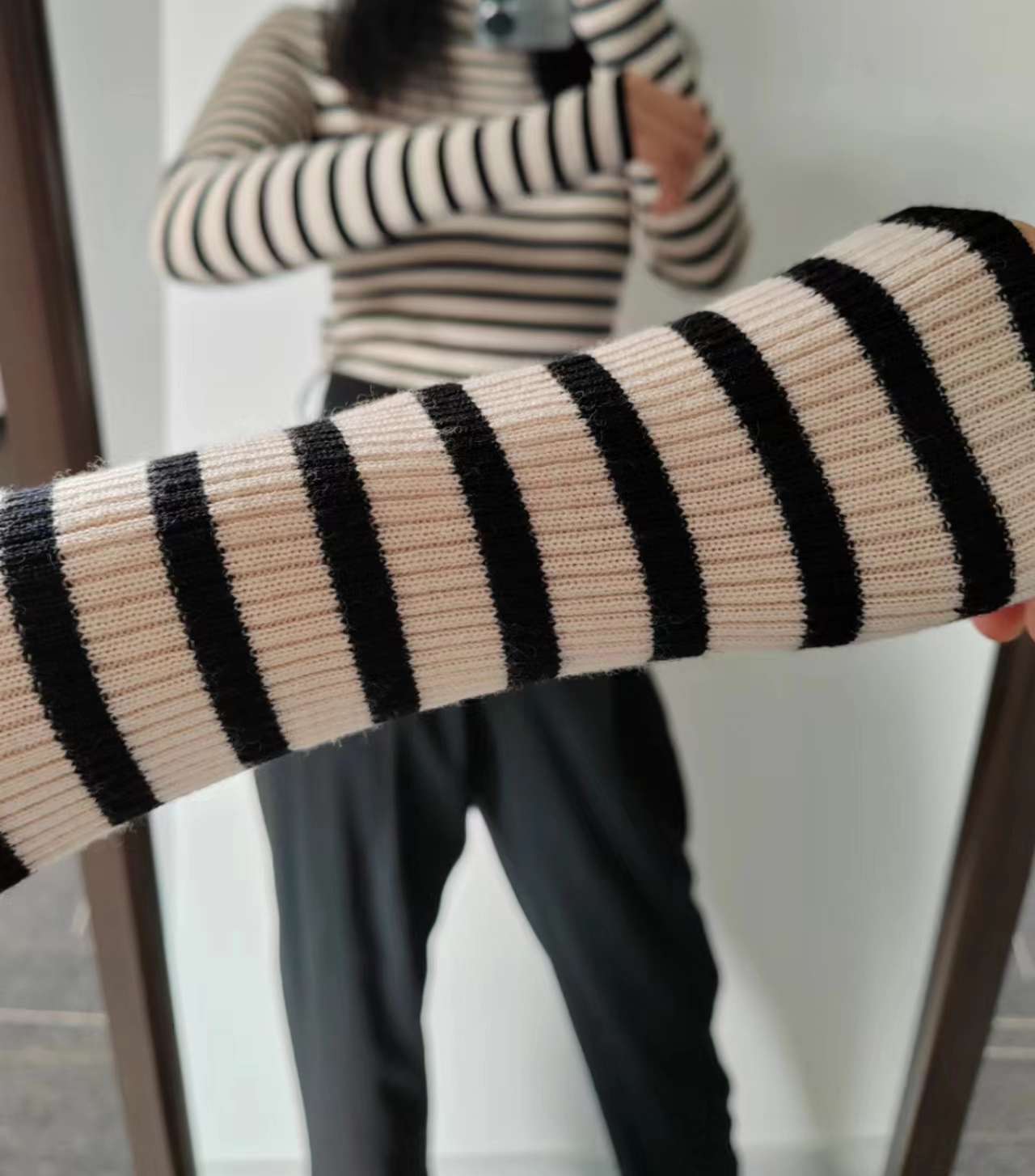 シンプルボーダータートルネックニット ボーダー服