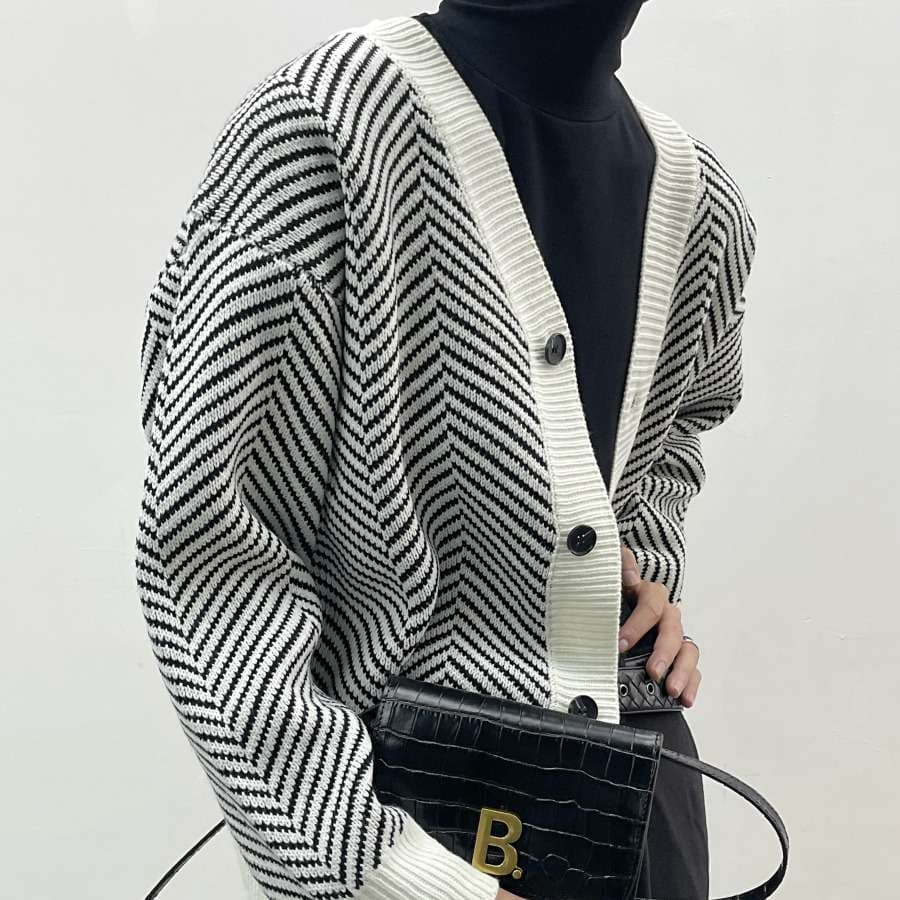斜めライン柄シンプルカーディガン ボーダー服