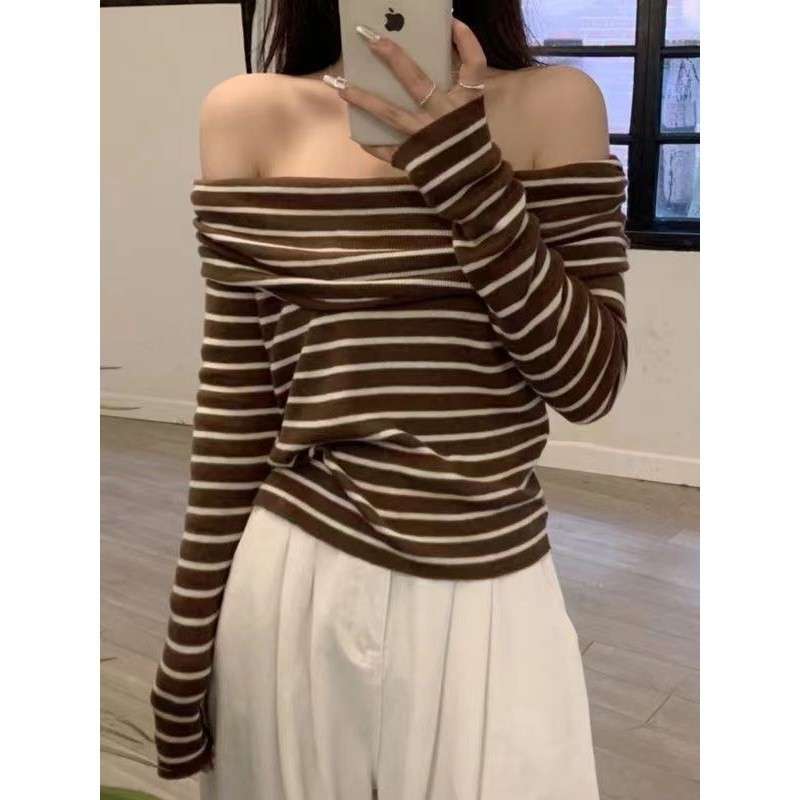 オフショルダーニットボーダーセーター ボーダー服