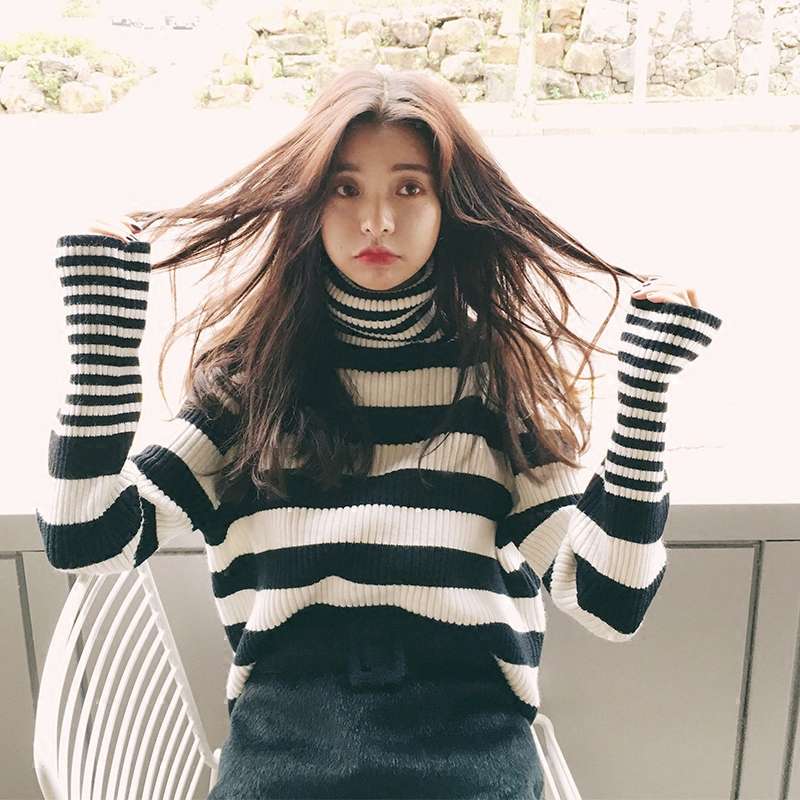 モックネックボーダーニットワンピース ボーダー服
