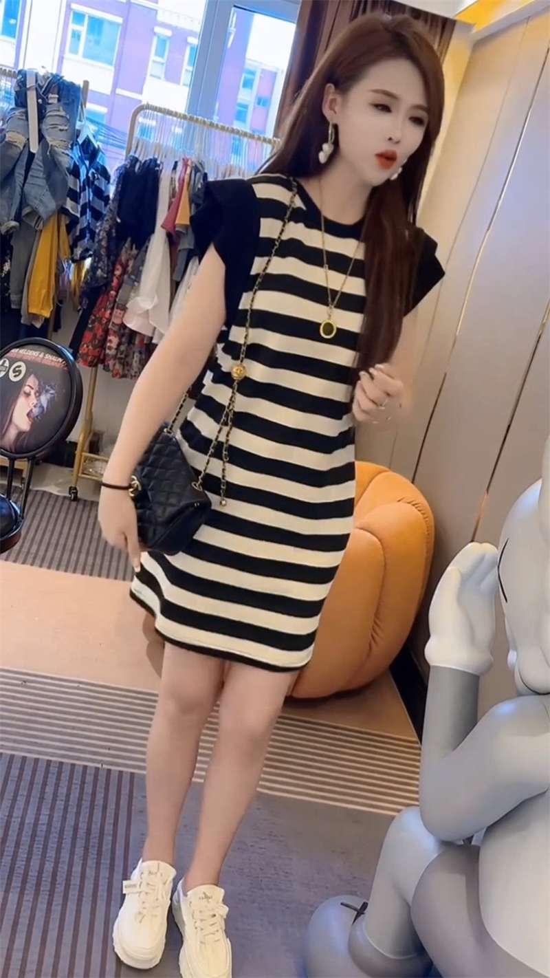 ボーダー柄ワンピース夏向けカジュアルドレス ボーダー服