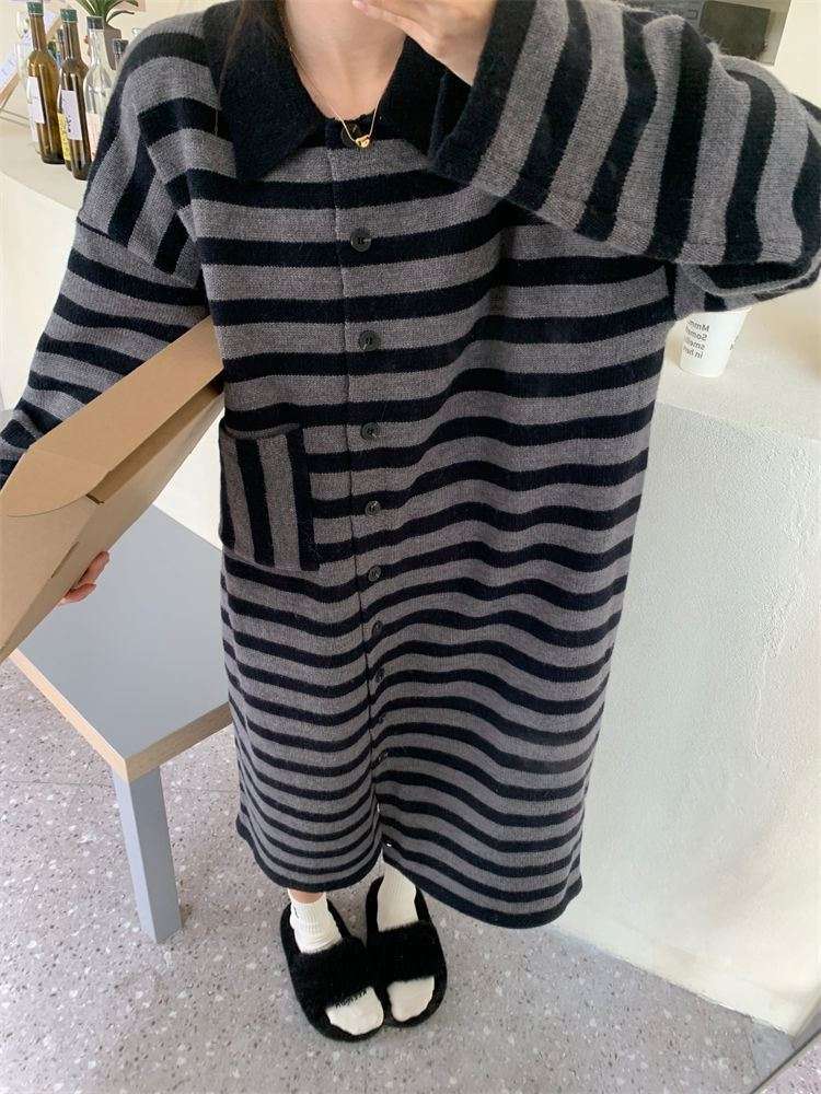 オーバーサイズストライプ柄ニットワンピース ボーダー服
