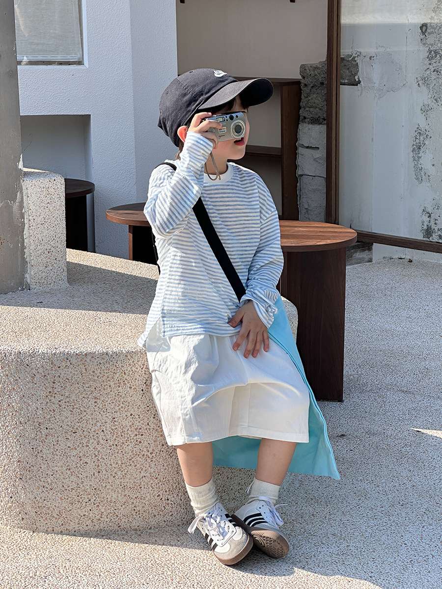 ゆったりシルエットのボーダー長袖Tシャツ ボーダー服