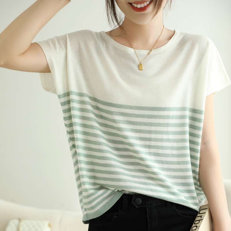 ボーダー柄ゆったりTシャツ ボーダー服