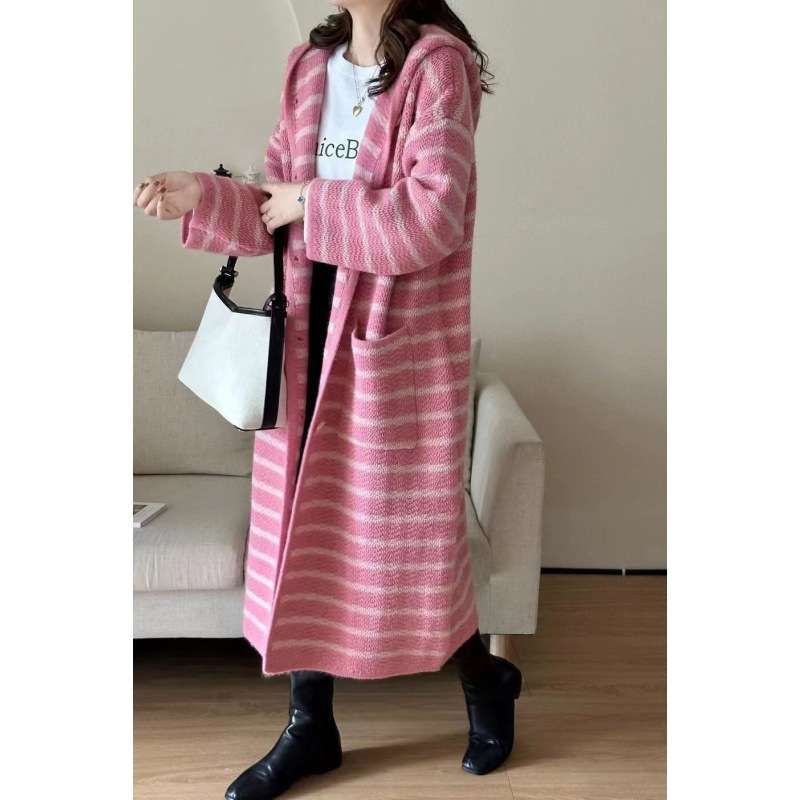 ふわふわニットの長めストライプカーディガン ボーダー服