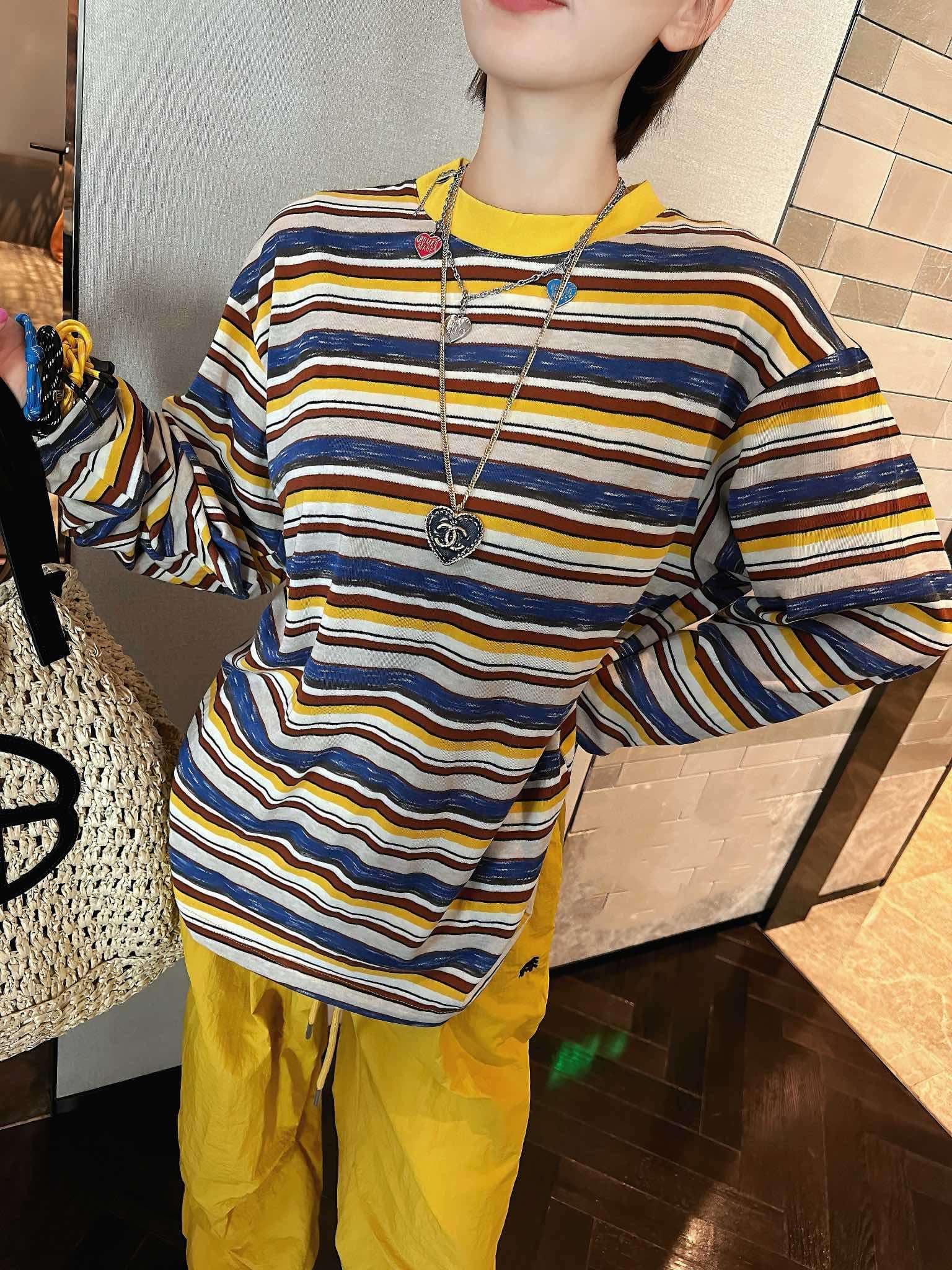 マルチボーダー柄ゆるシルエット長袖トップス ボーダー服