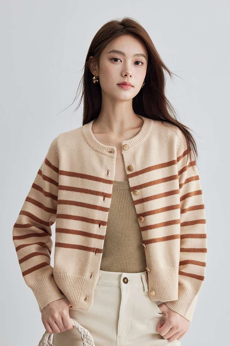 やわらかボーダー柄ニットカーディガン ボーダー服