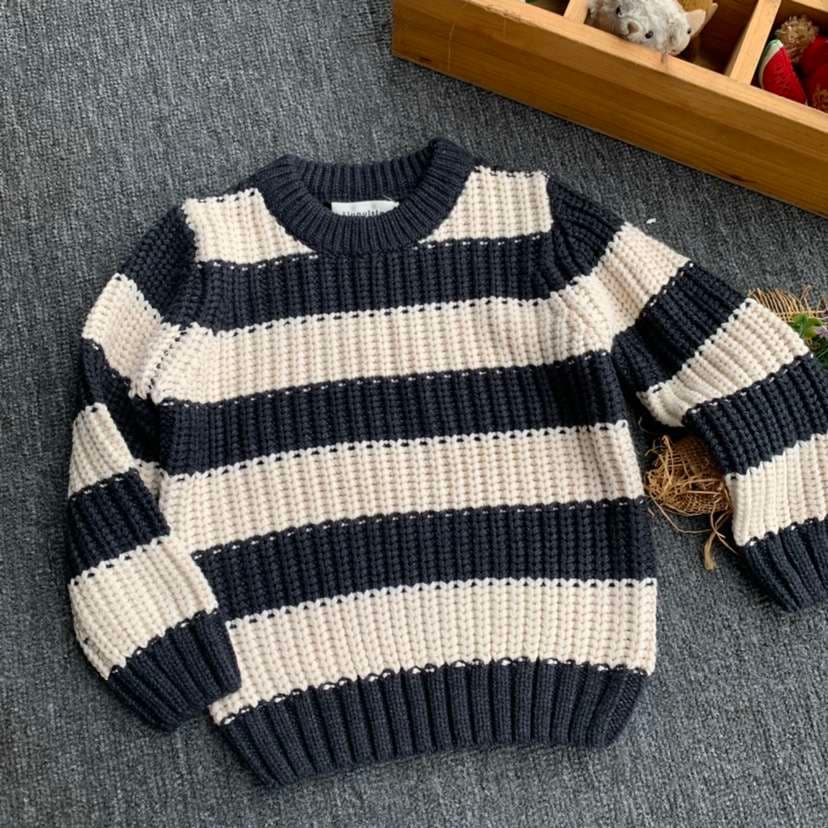 ボーダー柄クルーネックニットセーター ボーダー服