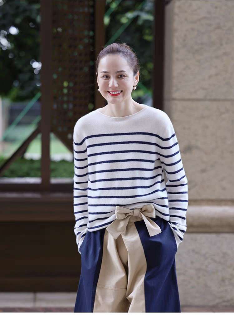 シックな海辺風ボーダーニット ボーダー服