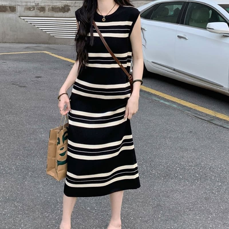ボーダー服 リブ編みノースリーブボーダーワンピース