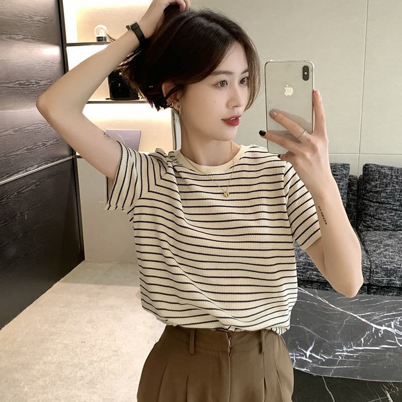 ボーダー服 Tシャツ レディース ボーダー縞々Tシャツ 半袖薄手ニット春夏