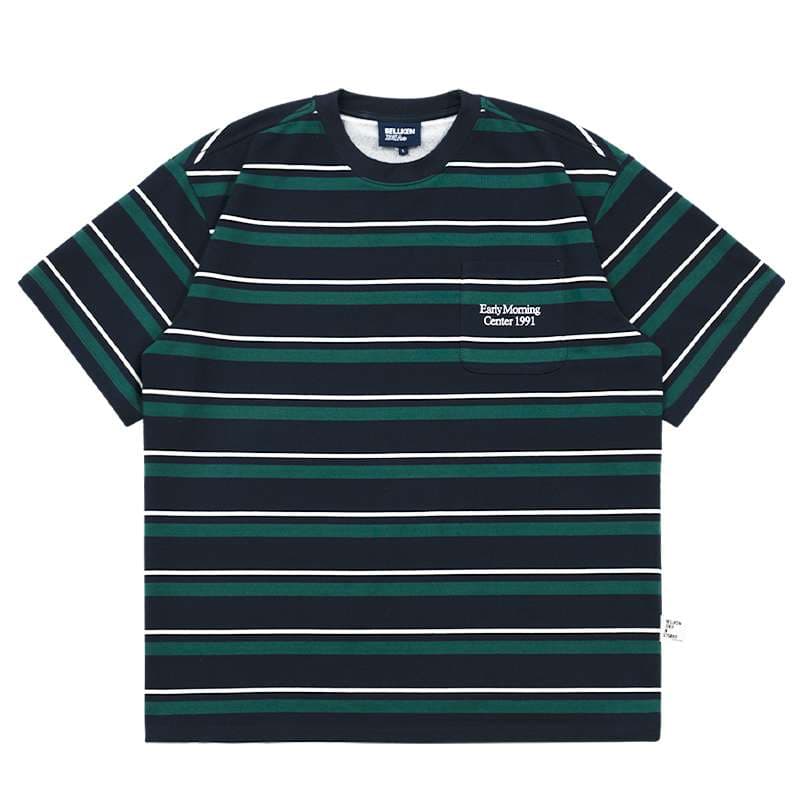都会的なボーダー柄ゆったりTシャツ ボーダー服