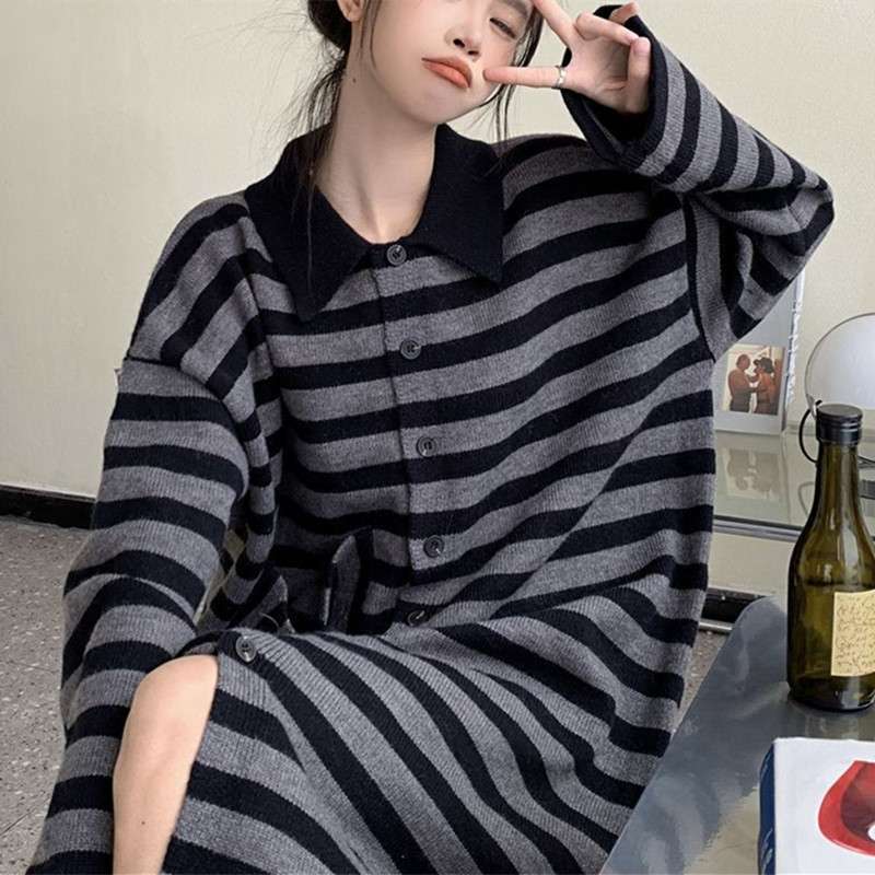 オーバーサイズストライプ柄ニットワンピース ボーダー服