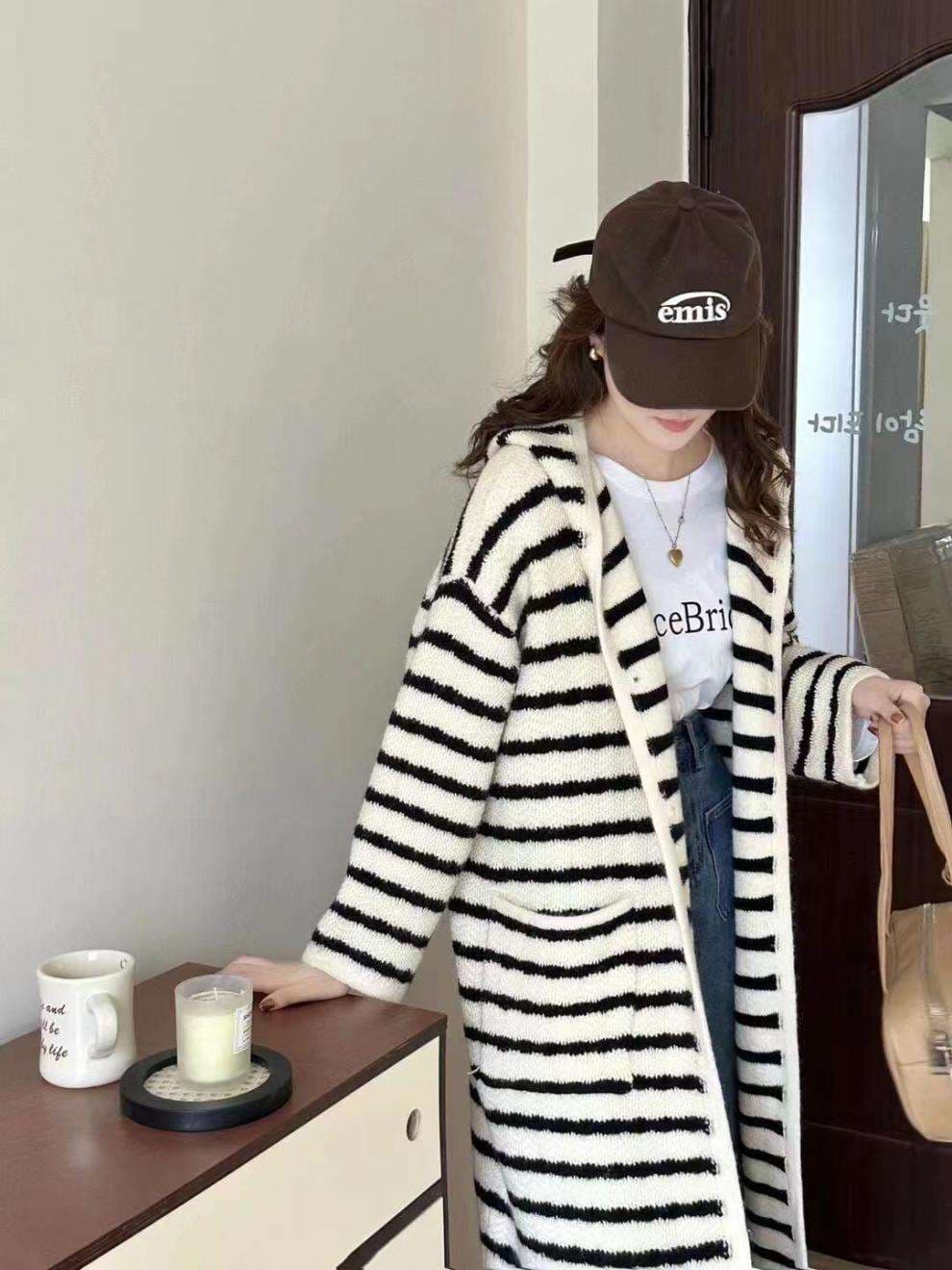 ふわふわニットの長めストライプカーディガン ボーダー服