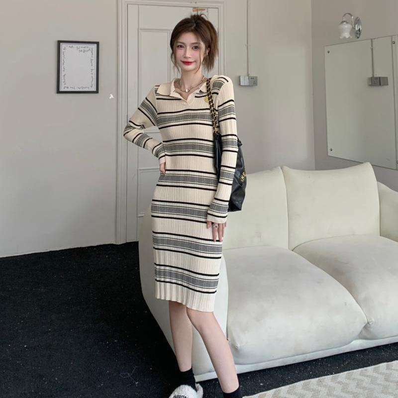 ストライプ柄リブニットワンピース ボーダー服