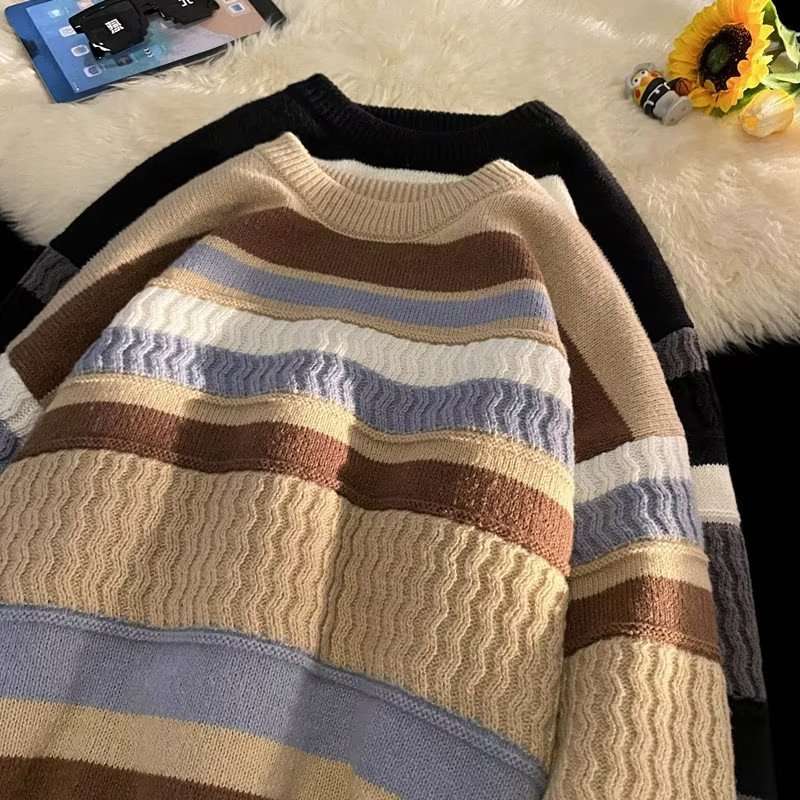 マルチボーダー柄ニットセーター ボーダー服