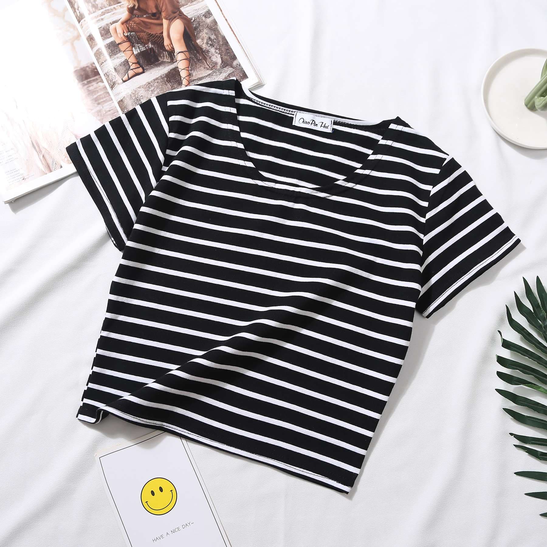 短め丈ボーダー柄半袖Tシャツ ボーダー服