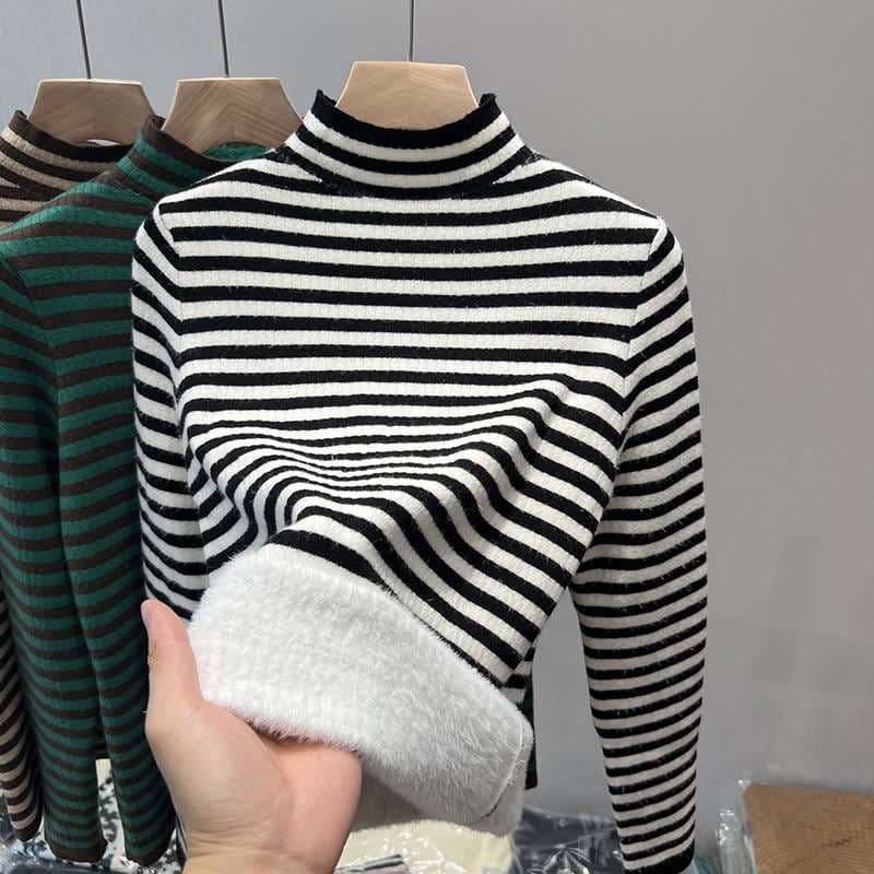 ボーダー柄ふわもこ裾タートルネックセーター ボーダー服
