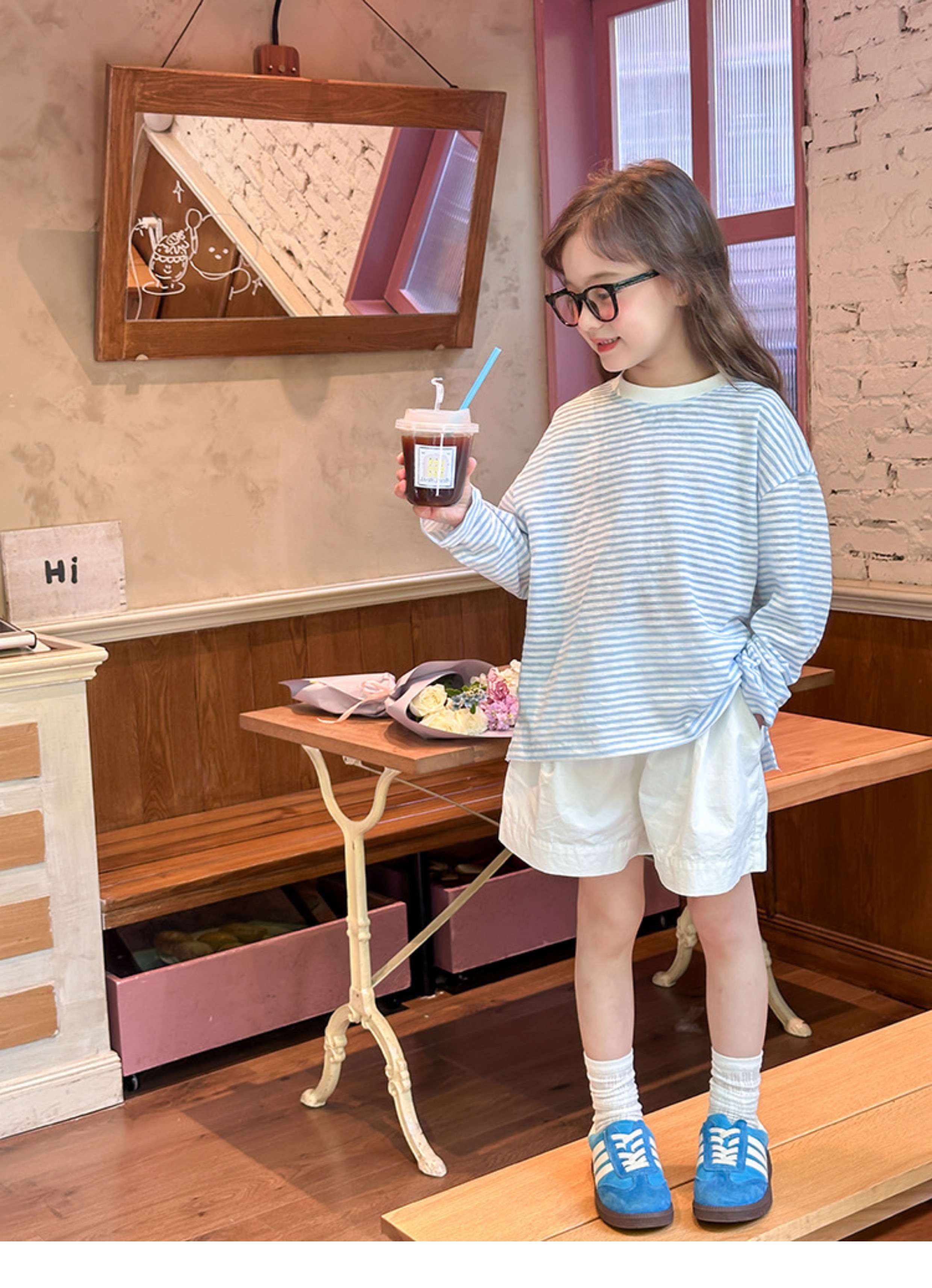 ゆったりシルエットのボーダー長袖Tシャツ ボーダー服