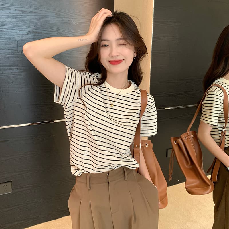 ボーダー服 Tシャツ レディース ボーダー縞々Tシャツ 半袖薄手ニット春夏