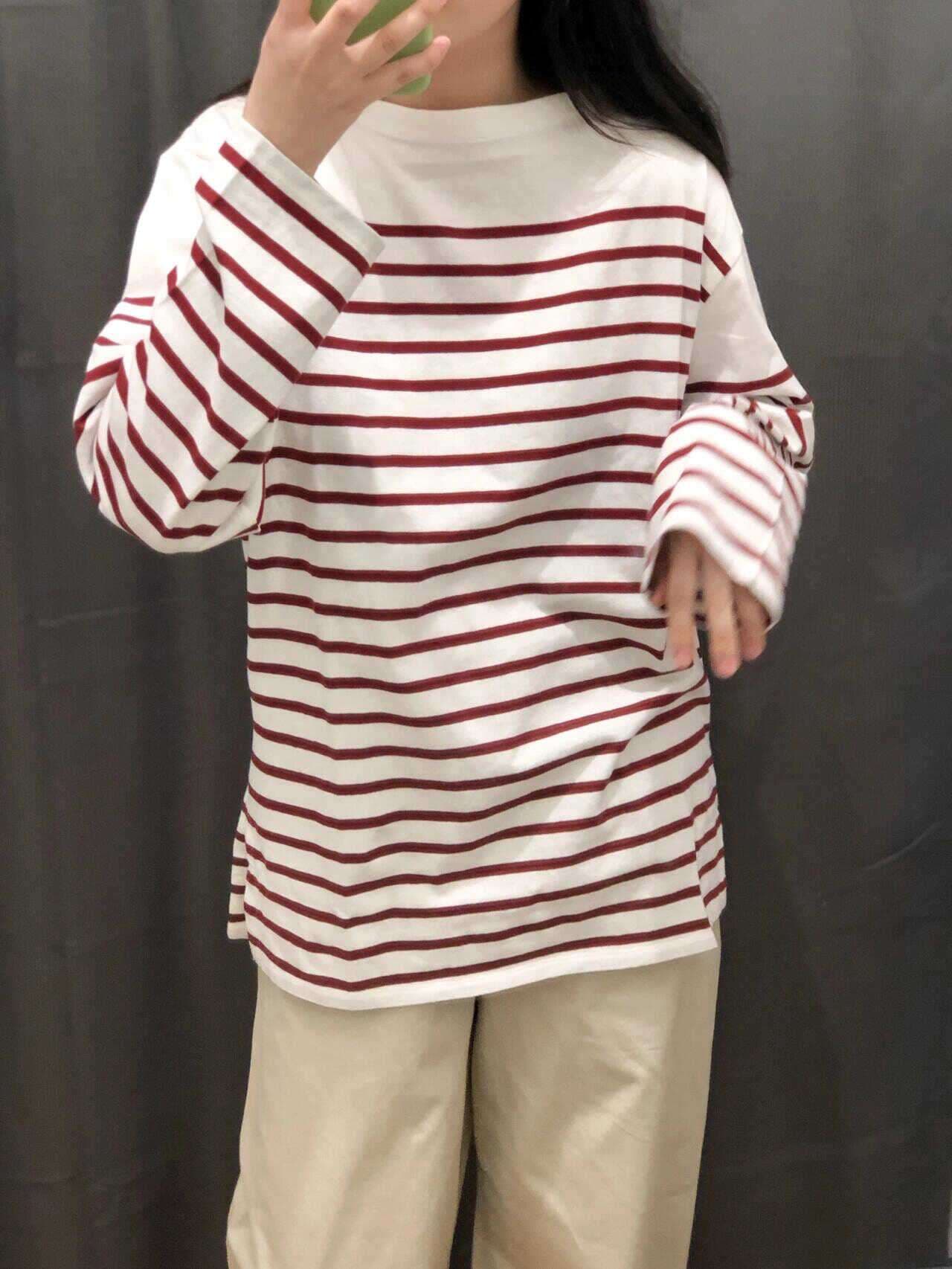 ゆったりボーダー柄モックネックプルオーバー ボーダー服