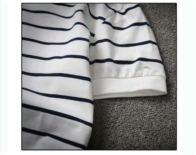 シンプル爽やか半袖ボーダーTシャツ ボーダー服
