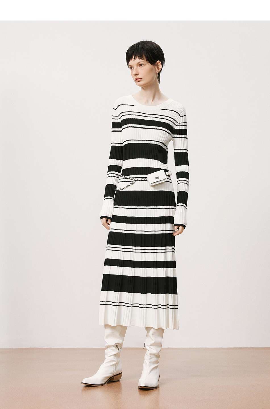 リブ編みボーダーニットワンピース ボーダー服
