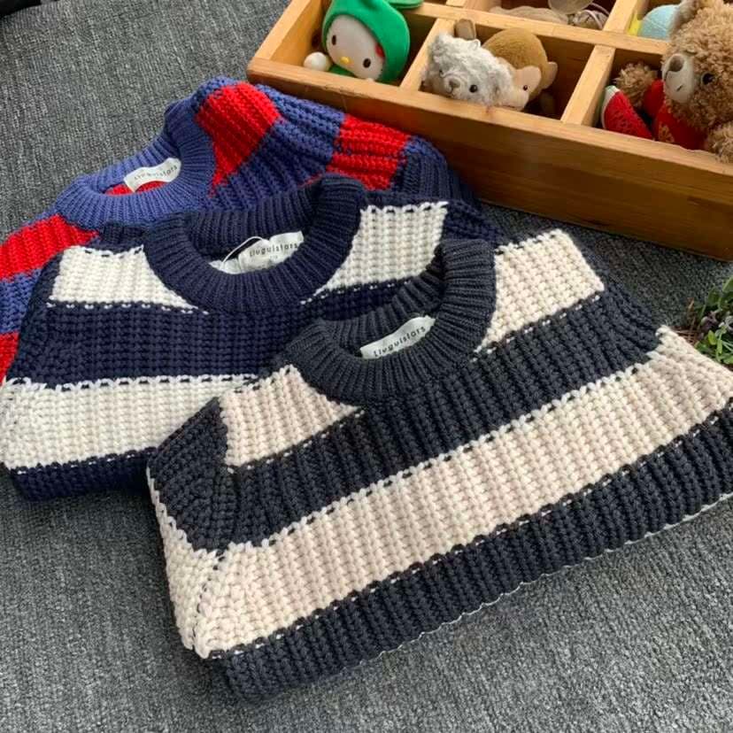 ボーダー柄クルーネックニットセーター ボーダー服