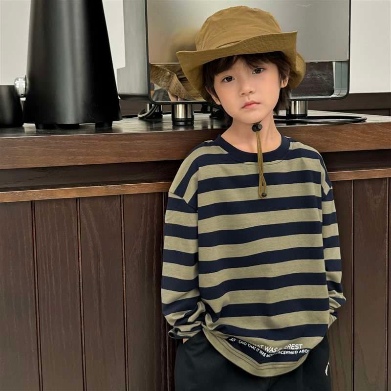 ゆったりボーダー柄長袖トップス ボーダー服