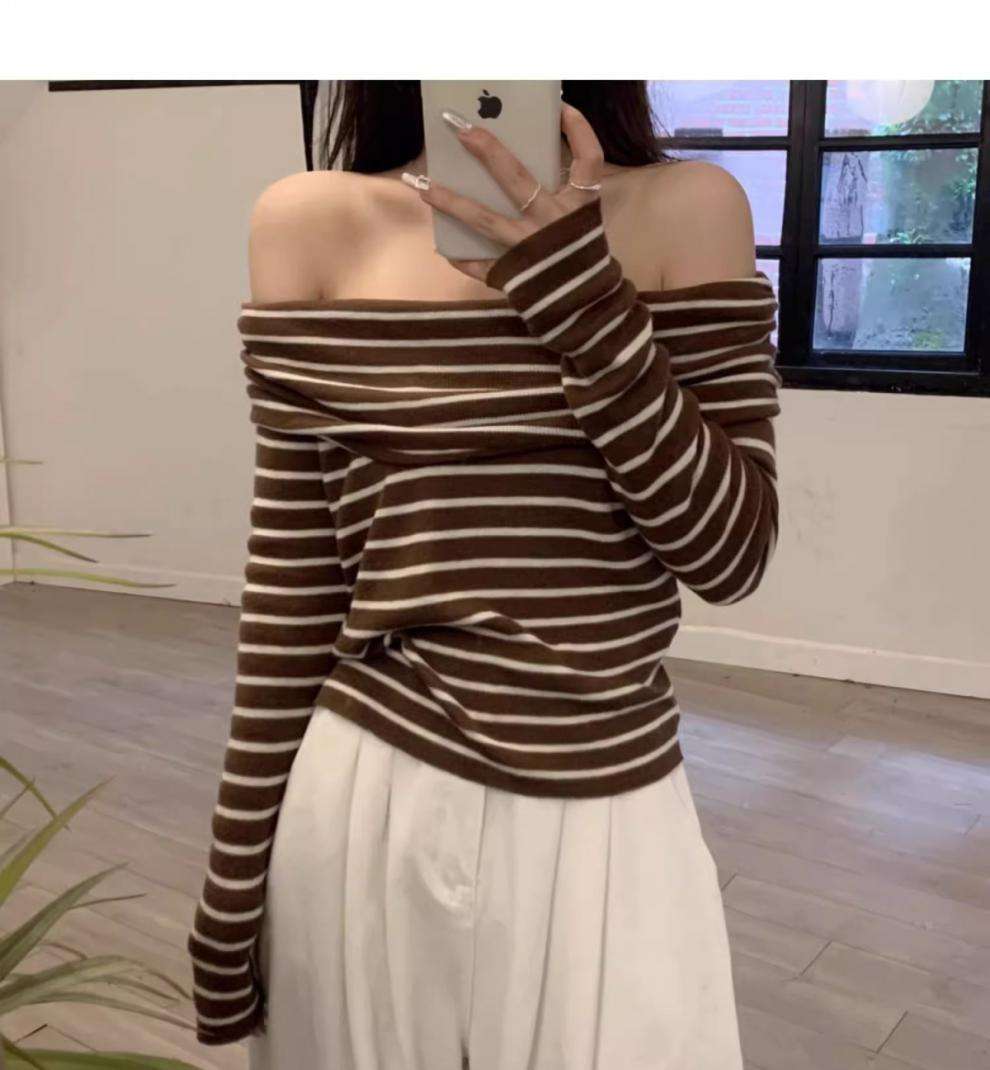 オフショルダーニットボーダーセーター ボーダー服