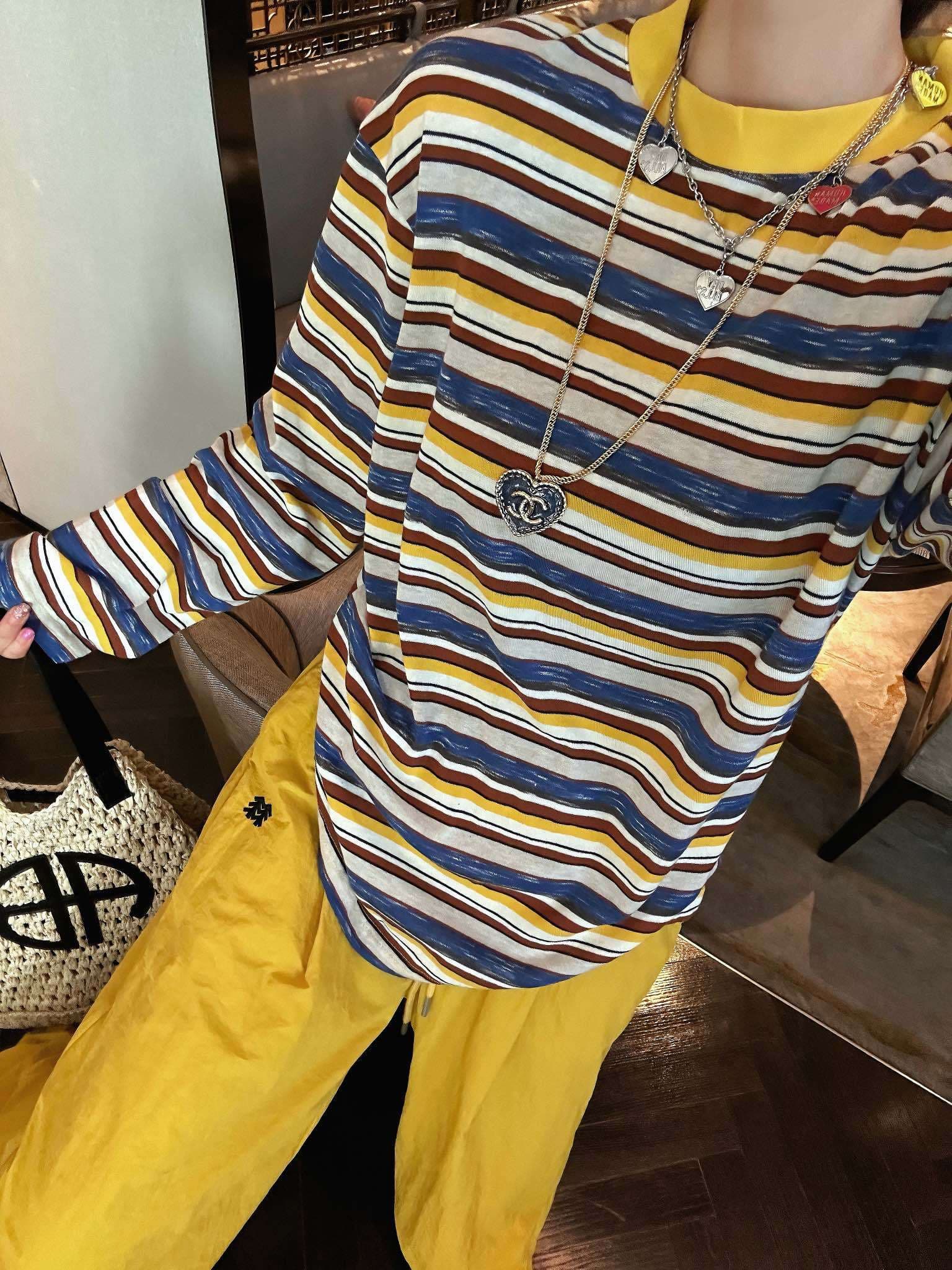 マルチボーダー柄ゆるシルエット長袖トップス ボーダー服