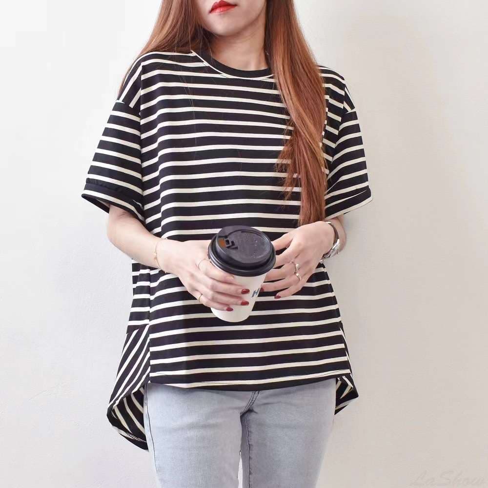 ゆったりシルエットのボーダーTシャツ ボーダー服