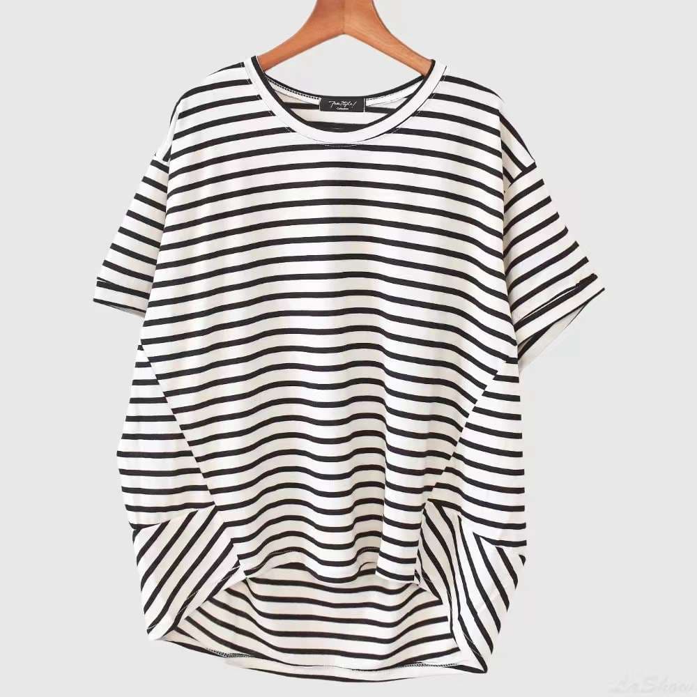 ゆったりシルエットのボーダーTシャツ ボーダー服