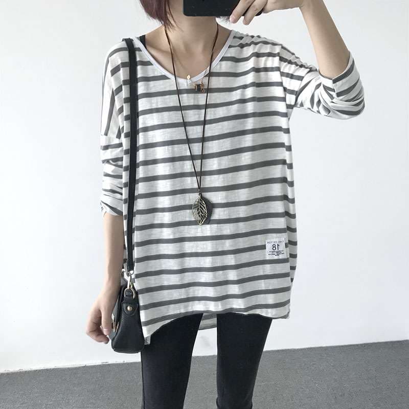 ゆったりボーダー柄長袖カットソー ボーダー服