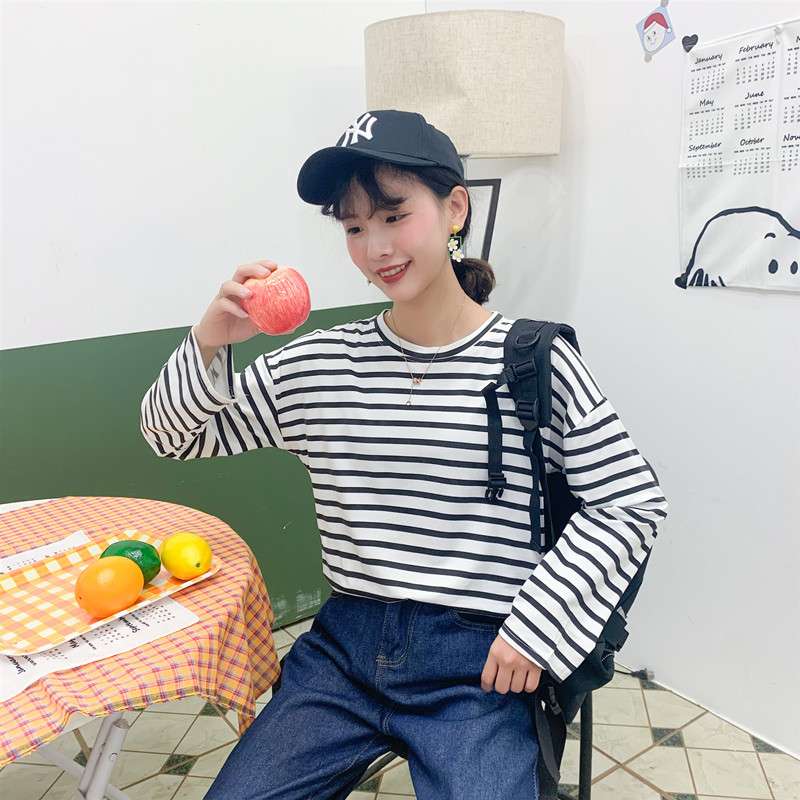 ゆったりカジュアルボーダーTシャツ ボーダー服